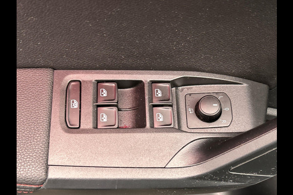 Seat Ibiza 1.0 TSI FR Business Intense Pano/dak Beats/Audio Achteruitrijcamera Trekhaak Origineel NL