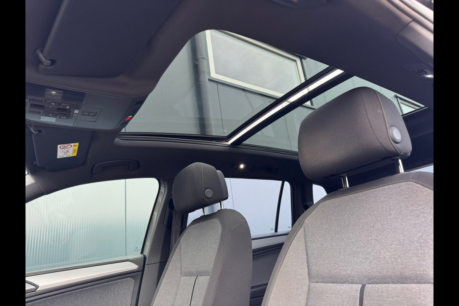 Seat Tarraco 1.5 TSI Style 7 persoons * Panorama * Trekhaak * Virtual Cockpit *