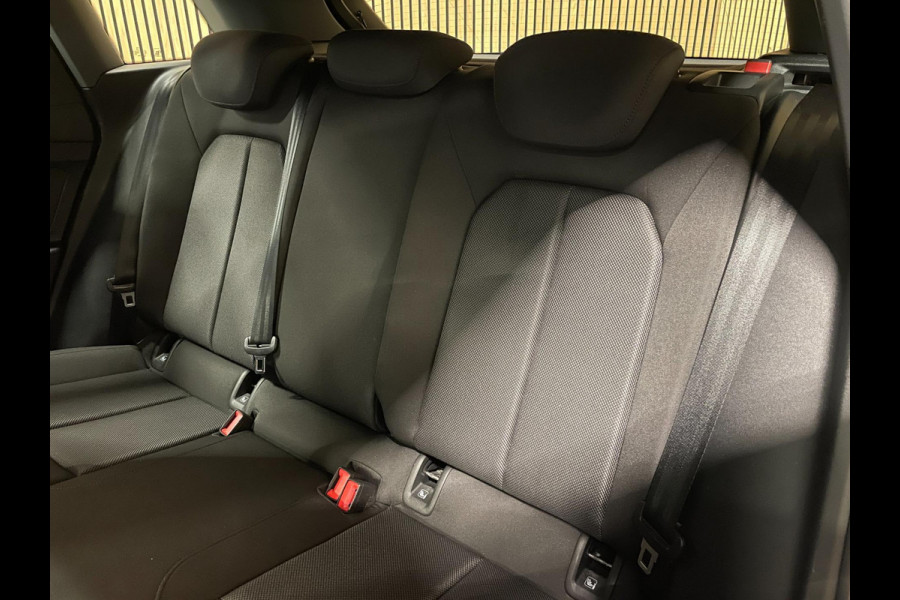 Audi Q4 e-tron 40 Edition 77 kWh|94% SOH|ACC|CAMERA|CARPLAY, ANDROID AUTO|STOELVERW.|ELEK. A-KLEP|NL-AUTO|NAP|INCL. BTW|1e EIG.|