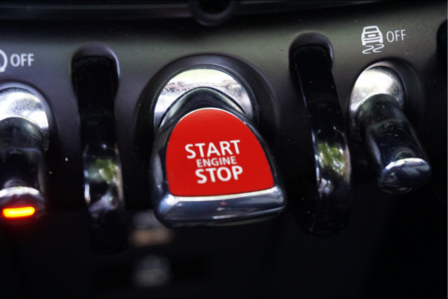 MINI Cabrio 1.5 Cooper Maximized Navi Stoelverw. Camera DAB Blis Incl. afleverbeurt en 12 Bovag garantie