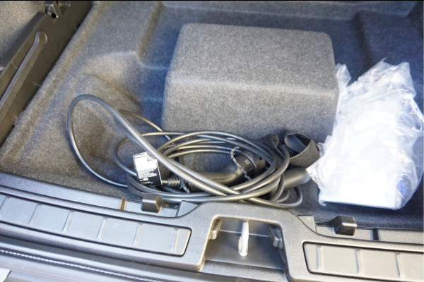 Volvo XC40 1.5 T4 Recharge Inscription Camera DAB Alarm Adaptieve Cruisecontrol