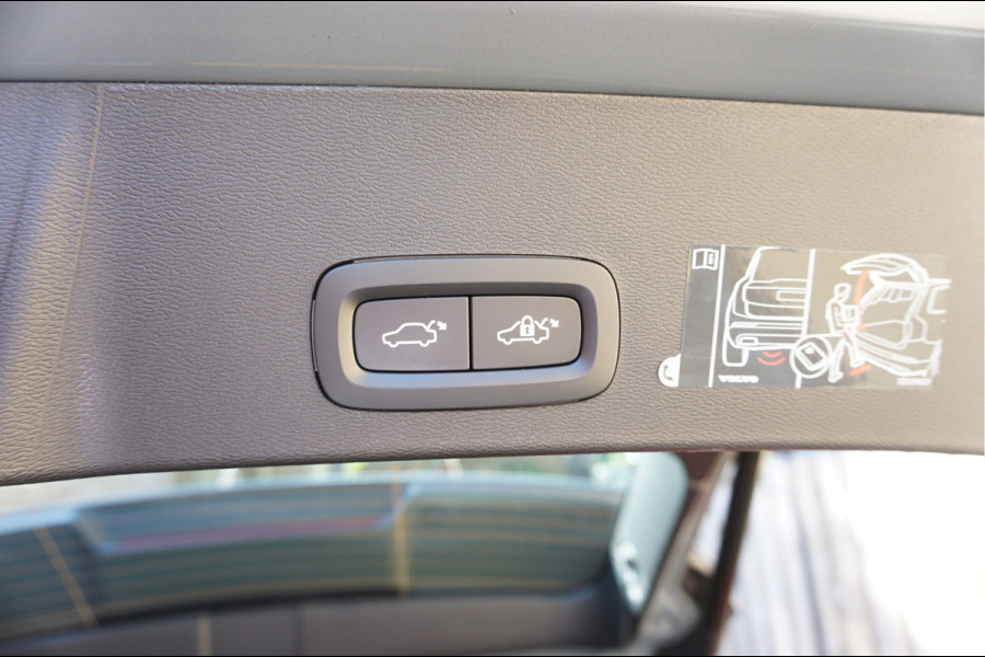 Volvo XC40 1.5 T4 Recharge Inscription Camera DAB Alarm Adaptieve Cruisecontrol