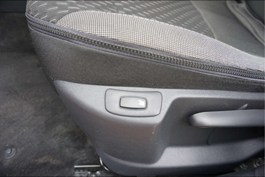 Renault Captur 1.3 TCe Intens Trekhaak Stoelverw. 150Pk