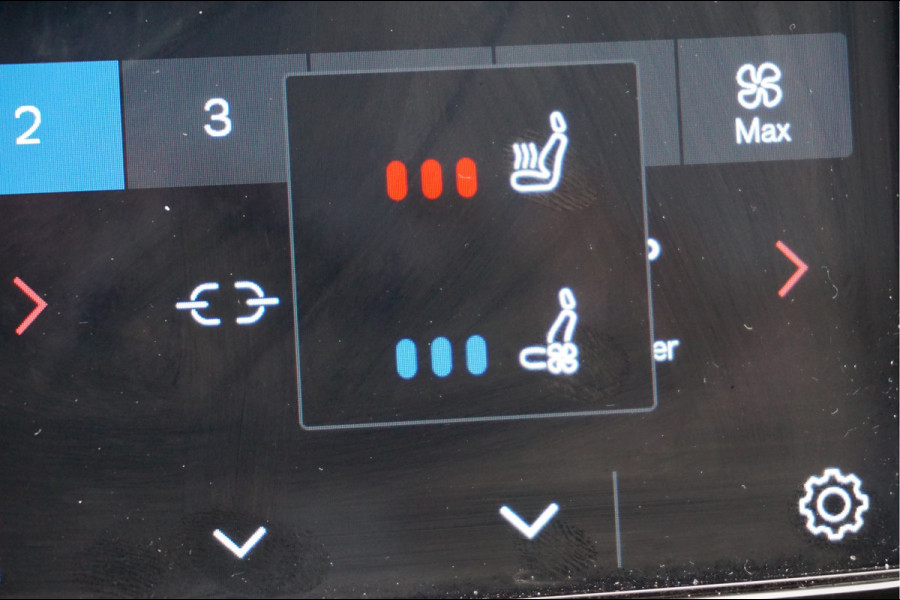 Volvo XC90 2.0 T8 Recharge AWD Ultimate Dark Luchtvering Trekhaak Incl. afleverbeurt en 12 Bovag garantie