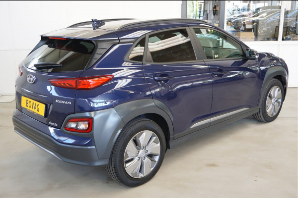 Hyundai Kona EV Style 64 kWh Navigatie, Camera, Stoel en Stuur verwarming.