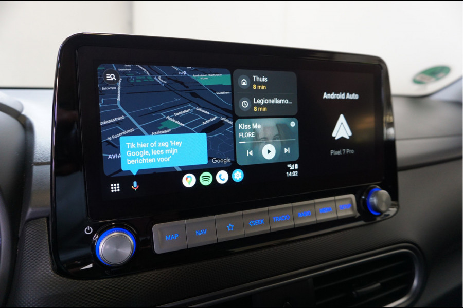 Hyundai Kona EV Style 64 kWh Navigatie, Camera, Stoel en Stuur verwarming.