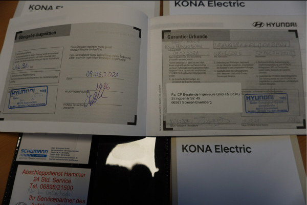 Hyundai Kona EV Style 64 kWh Navigatie, Camera, Stoel en Stuur verwarming.