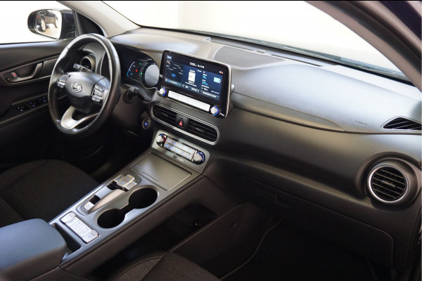Hyundai Kona EV Style 64 kWh Navigatie, Camera, Stoel en Stuur verwarming.