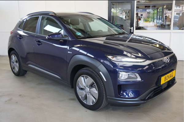 Hyundai Kona EV Style 64 kWh Navigatie, Camera, Stoel en Stuur verwarming.