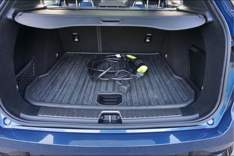 Lynk & Co 01 1.5 Pilot Assist and Adaptive Cruise Control 261Pk