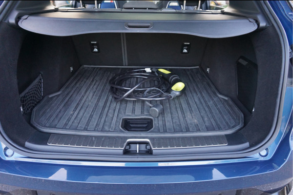 Lynk & Co 01 1.5 Pilot Assist and Adaptive Cruise Control 261Pk