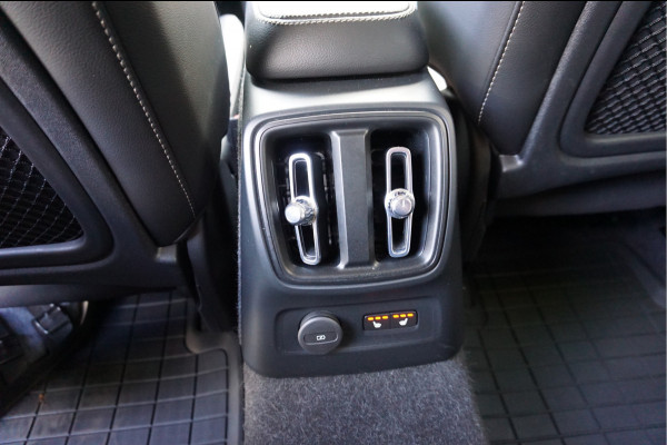 Volvo XC40 1.5 T4 Inscription Leder  Pilot-Assist Navi Camera