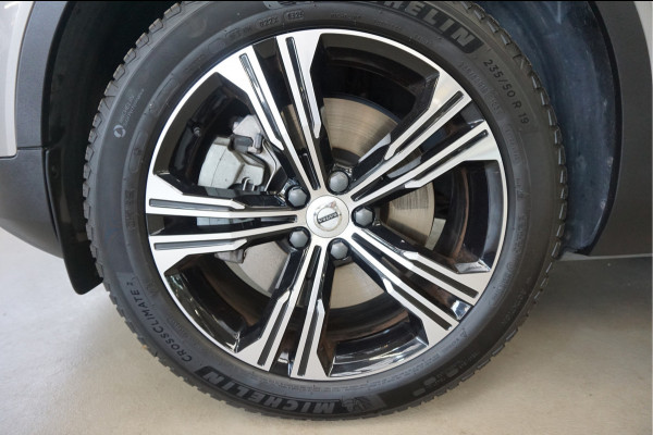 Volvo XC40 1.5 T4 Inscription Leder  Pilot-Assist Navi Camera