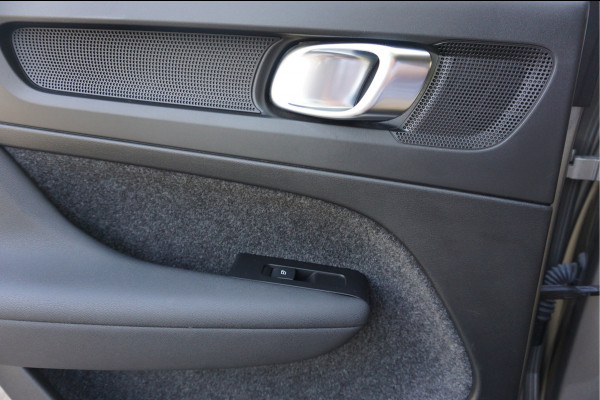 Volvo XC40 1.5 T4 Inscription Leder  Pilot-Assist Navi Camera