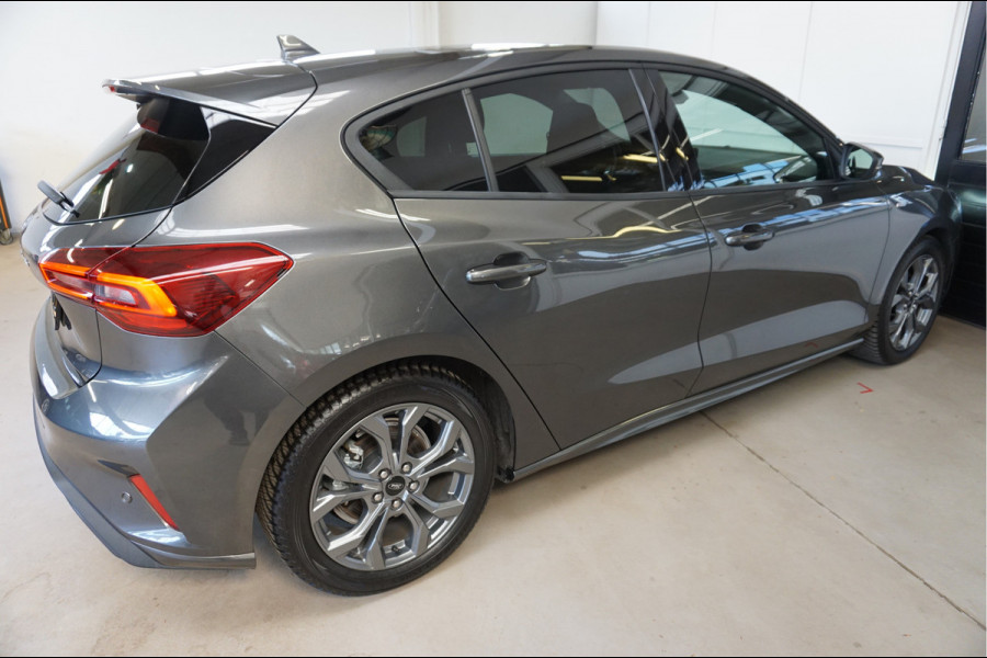 Ford Focus 1.0 EcoBoost Hybrid ST Line Navi Incl. afleverbeurt en 12 Bovag garantie