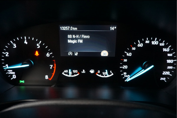 Ford Focus 1.0 EcoBoost Hybrid ST Line Navi Incl. afleverbeurt en 12 Bovag garantie