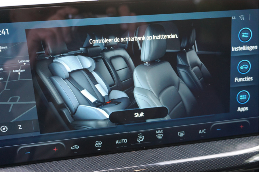 Ford Focus 1.0 EcoBoost Hybrid ST Line Navi Incl. afleverbeurt en 12 Bovag garantie