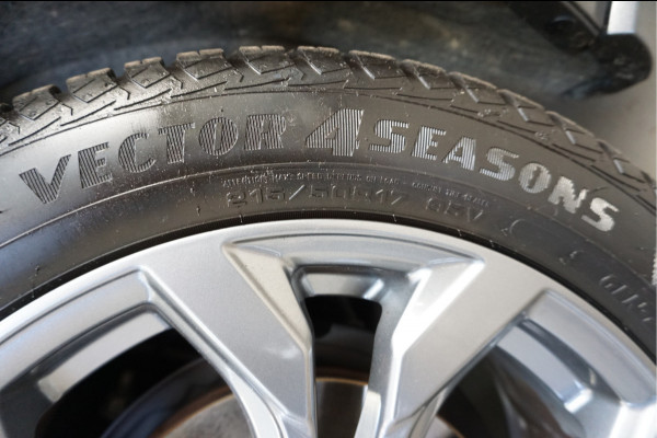 Ford Focus 1.0 EcoBoost Hybrid ST Line Navi Incl. afleverbeurt en 12 Bovag garantie