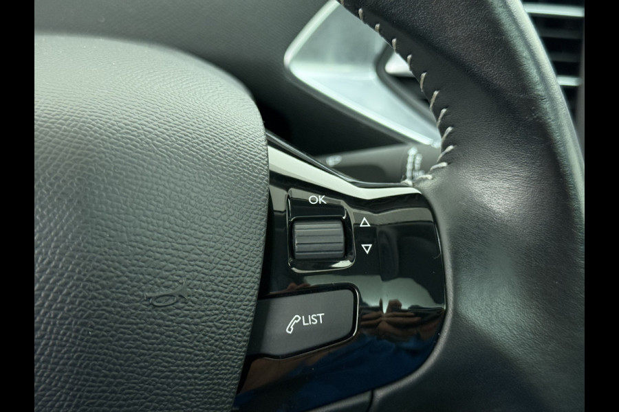 Peugeot 308 T 111PK Pano-Dak Navi Ecc Apple Carplay Android Auto Pdc Cruise Control Blue Premium Lmv 16" Connected Apps Bluetooth Led Distributieriem vervangen bij 93.000 km ! Origineel Nederlandse Auto