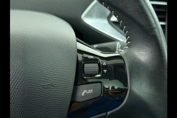 Peugeot 308 T 111PK Pano-Dak Navi Ecc Apple Carplay Android Auto Pdc Cruise Control Blue Premium Lmv 16" Connected Apps Bluetooth Led Distributieriem vervangen bij 93.000 km ! Origineel Nederlandse Auto