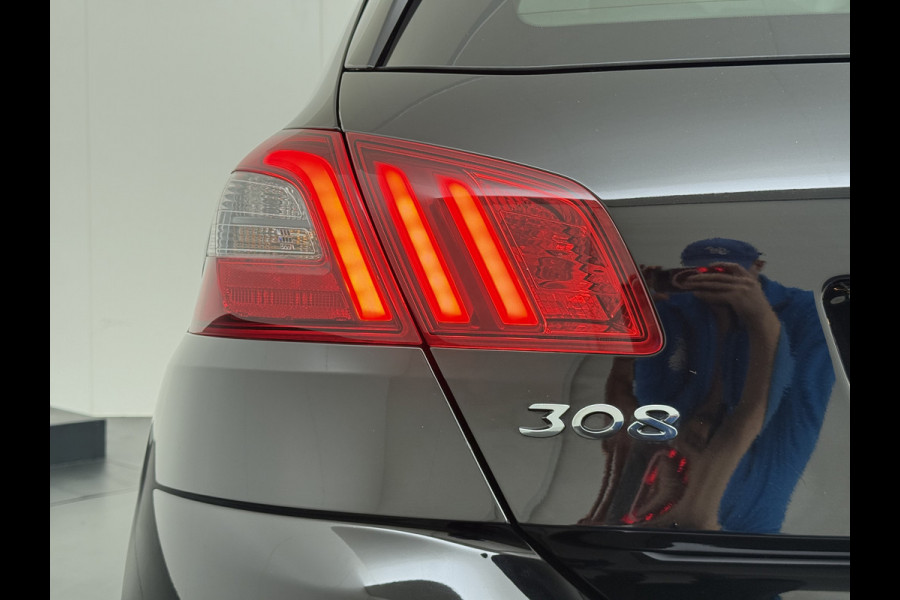 Peugeot 308 T 111PK Pano-Dak Navi Ecc Apple Carplay Android Auto Pdc Cruise Control Blue Premium Lmv 16" Connected Apps Bluetooth Led Distributieriem vervangen bij 93.000 km ! Origineel Nederlandse Auto