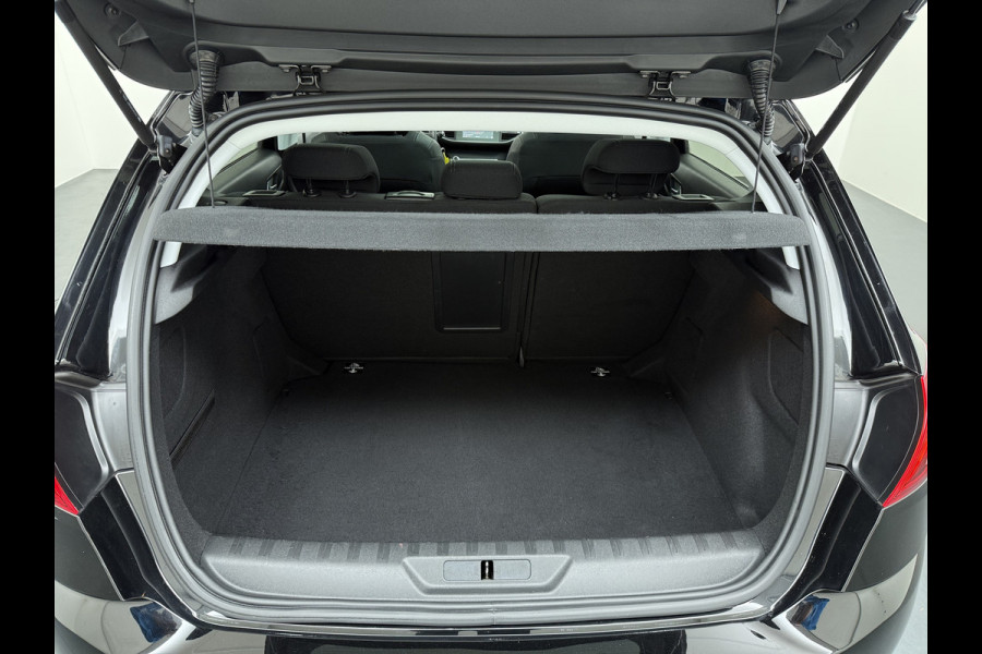 Peugeot 308 T 111PK Pano-Dak Navi Ecc Apple Carplay Android Auto Pdc Cruise Control Blue Premium Lmv 16" Connected Apps Bluetooth Led Distributieriem vervangen bij 93.000 km ! Origineel Nederlandse Auto