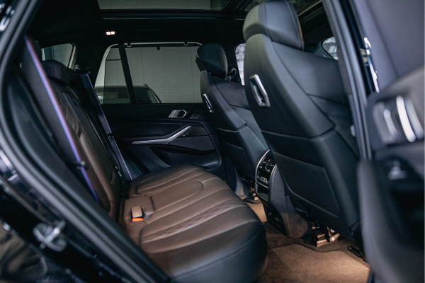 BMW X5 xDrive50e | M uitgevoerd | Trekhaak | Alcantara hemel | Luchtvering | Full PPF in- en exterieur | Skylounge |