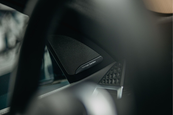 BMW X5 xDrive50e | M uitgevoerd | Trekhaak | Alcantara hemel | Luchtvering | Full PPF in- en exterieur | Skylounge |