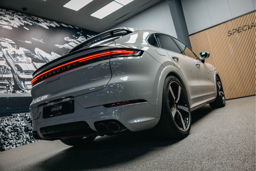 Porsche Cayenne Coupé 3.0 S E-Hybrid | Stoelmasssage | HomeLink | Head-Up | Sport Chrono | Bose | Trekhaak | Kreide |