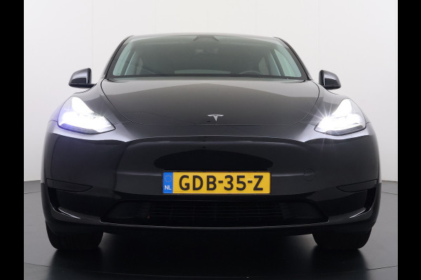 Tesla Model Y RWD LFP-Accu SOH 94% Leder Lmv 20" Warmtepomp Camera's Panormadak Adap.Cruise Navi Ecc Autopilot Stoel+Stuur+Achterbank Verwarming Elek.Achterklep Dodehoek detector Draadloze telefoonlader Origineel Nederlandse Auto Fabrieksgarantie tot 25-6-2028/80.000km en 25-6-2032/160.000 km op de accu en aandrijflijn.  Trekvermogen 1600 kg !