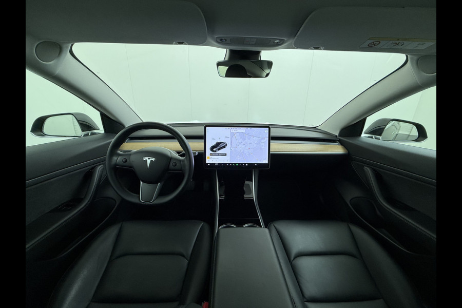Tesla Model 3 RWD SR+ 325PK Trekhaak Lmv 18" AutoPilot FSD Leder Pano-dak Adaptive-Cruise Camera's Elektr.-Stuur+Stoelen+Spiegels+Geheugen+Eas SOH 92% Navi LED Comfortstoelen ACC DAB Voorverwarmen interieur via App Keyless One-Pedal-Drive 1e Eigenaar Origineel Nederlandse Auto 1.584kg licht!