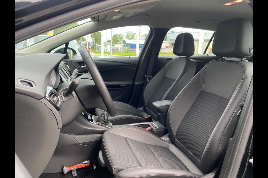 Opel Astra Sports Tourer BWJ 2021 | 1.2 131PK Bus Elegance | TREKHAAK | CLIMA | NAVI | PDC 2X | CAMERA A | CARPLAY