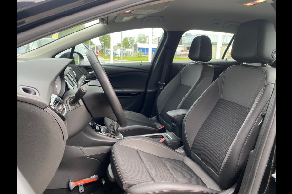 Opel Astra Sports Tourer BWJ 2021 | 1.2 131PK Bus Elegance | TREKHAAK | CLIMA | NAVI | PDC 2X | CAMERA A | CARPLAY