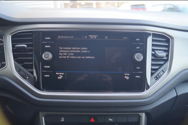 Volkswagen T-Roc 1.5 TSI 150pk DSG Style -NAVI-ECC-PDC-