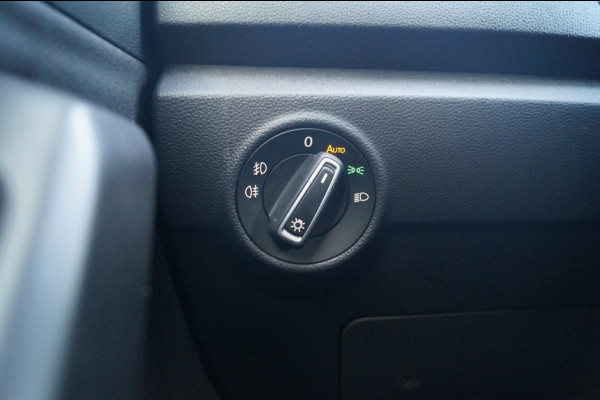 Volkswagen T-Roc 1.5 TSI 150pk DSG Style -NAVI-ECC-PDC-