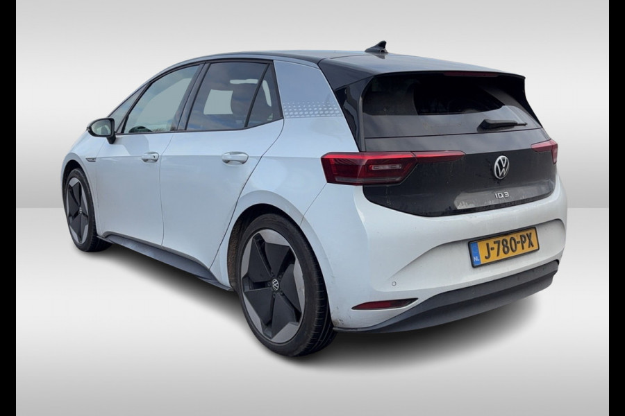 Volkswagen ID.3 First Max 58 kWh / SOH 90,6% / Full option! / Trekhaak / Panoramadak / Camera / Head-up / Keyless / 20'' / ACC / Dodehoek / Elektr. stoelen / Massage / Navigatie / Stuurverwarming