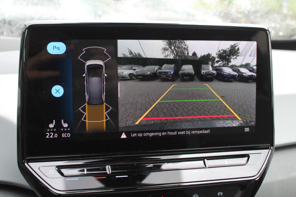 Volkswagen ID.3 First Max 58 kWh / SOH 90,6% / Full option! / Trekhaak / Panoramadak / Camera / Head-up / Keyless / 20'' / ACC / Dodehoek / Elektr. stoelen / Massage / Navigatie / Stuurverwarming