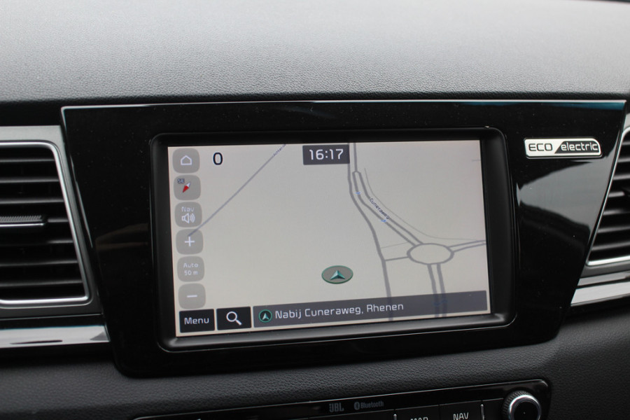 Kia e-Niro ExecutiveLine 64 kWh / SOH 91% / Trekhaak / Camera / Leder / Keyless / Stoelventilatie / Navigatie / Dodehoek / DAB / Cruise Control