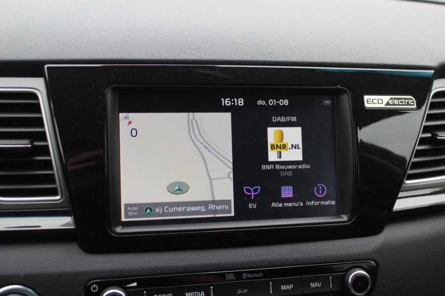 Kia e-Niro ExecutiveLine 64 kWh / SOH 91% / Trekhaak / Camera / Leder / Keyless / Stoelventilatie / Navigatie / Dodehoek / DAB / Cruise Control