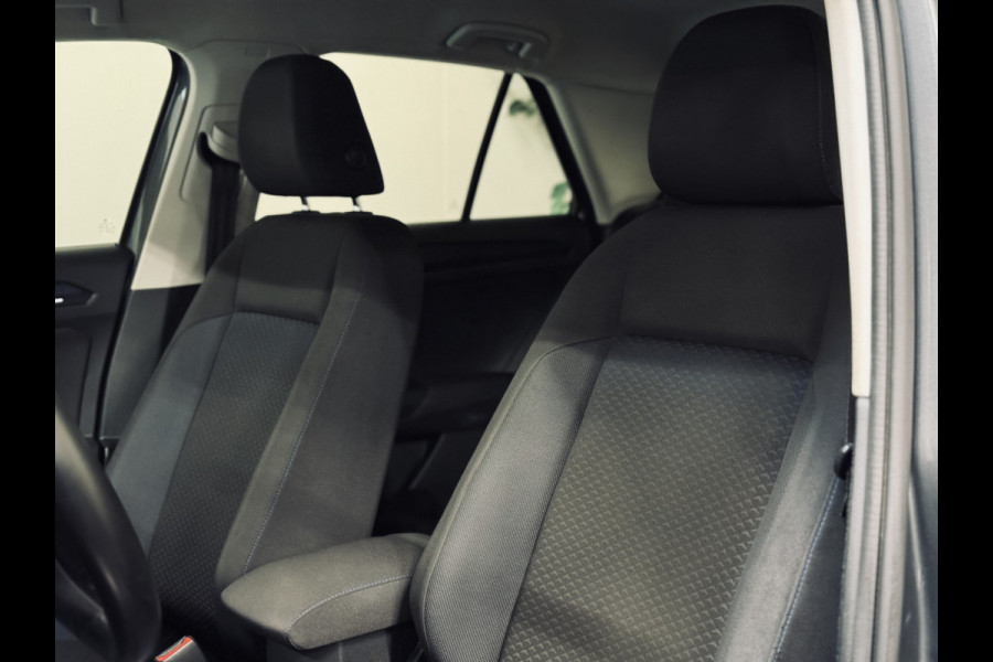 Volkswagen T-Roc 1.0 TSI United | LED | Navi | ACC