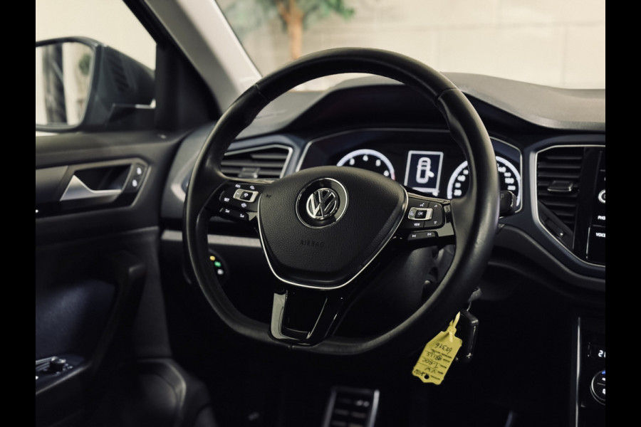 Volkswagen T-Roc 1.0 TSI United | LED | Navi | ACC