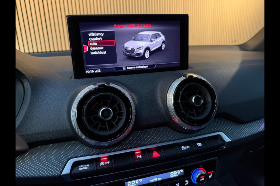 Audi Q2 35 TFSI S line Edition One - B&O - Pano - Matrix