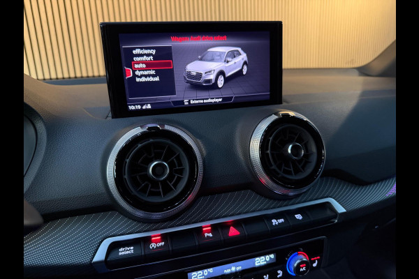 Audi Q2 35 TFSI S line Edition One - B&O - Pano - Matrix