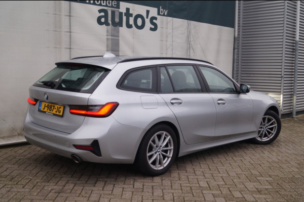 BMW 3 Serie Touring 320i 184pk Automaat Executive Edition -NAVI-ECC-
