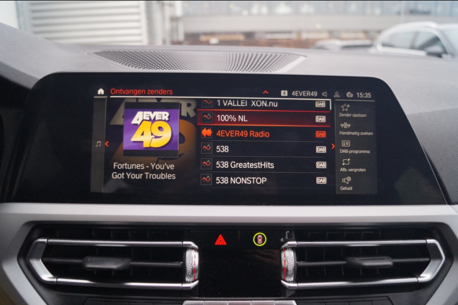 BMW 3 Serie Touring 320i 184pk Automaat Executive Edition -NAVI-ECC-