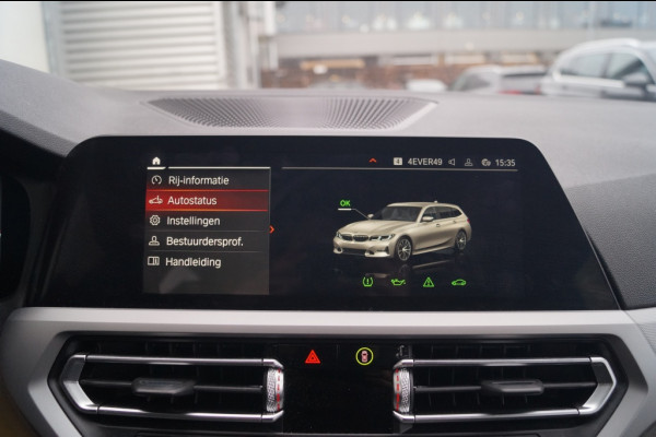 BMW 3 Serie Touring 320i 184pk Automaat Executive Edition -NAVI-ECC-
