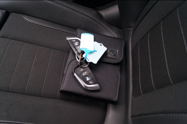 BMW 3 Serie Touring 320i 184pk Automaat Executive Edition -NAVI-ECC-