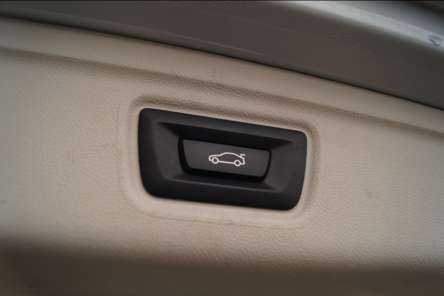 BMW 3 Serie Touring 320i 184pk Automaat Executive Edition -NAVI-ECC-