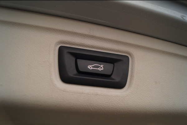 BMW 3 Serie Touring 320i 184pk Automaat Executive Edition -NAVI-ECC-