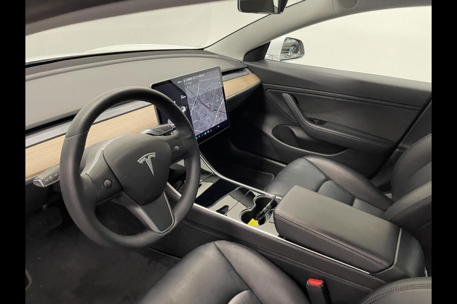 Tesla Model 3 Long Range AWD 75 kWh Panoramadak Navigatie Camera Parkeersensoren Adaptive Cruise Control Full Led Stoelverwarming Climate Control Getinte ramen Lichtmetalen velgen